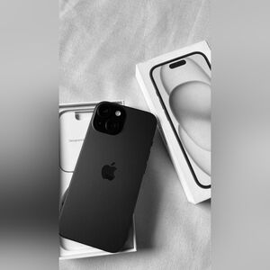 Apple iPhone 15 - TMOBILE PREPAID!!